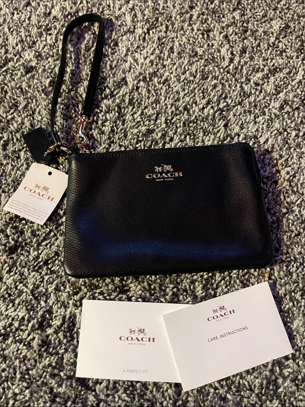 NWT Coach Black Pebble Leather Corner Zip Wristlet with Gold Hardware